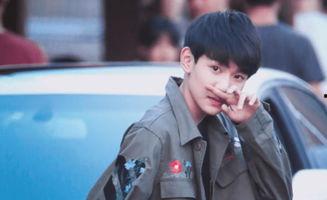 记者爆料王源视频大全,记者爆料揭秘偶像幕后生活  第1张